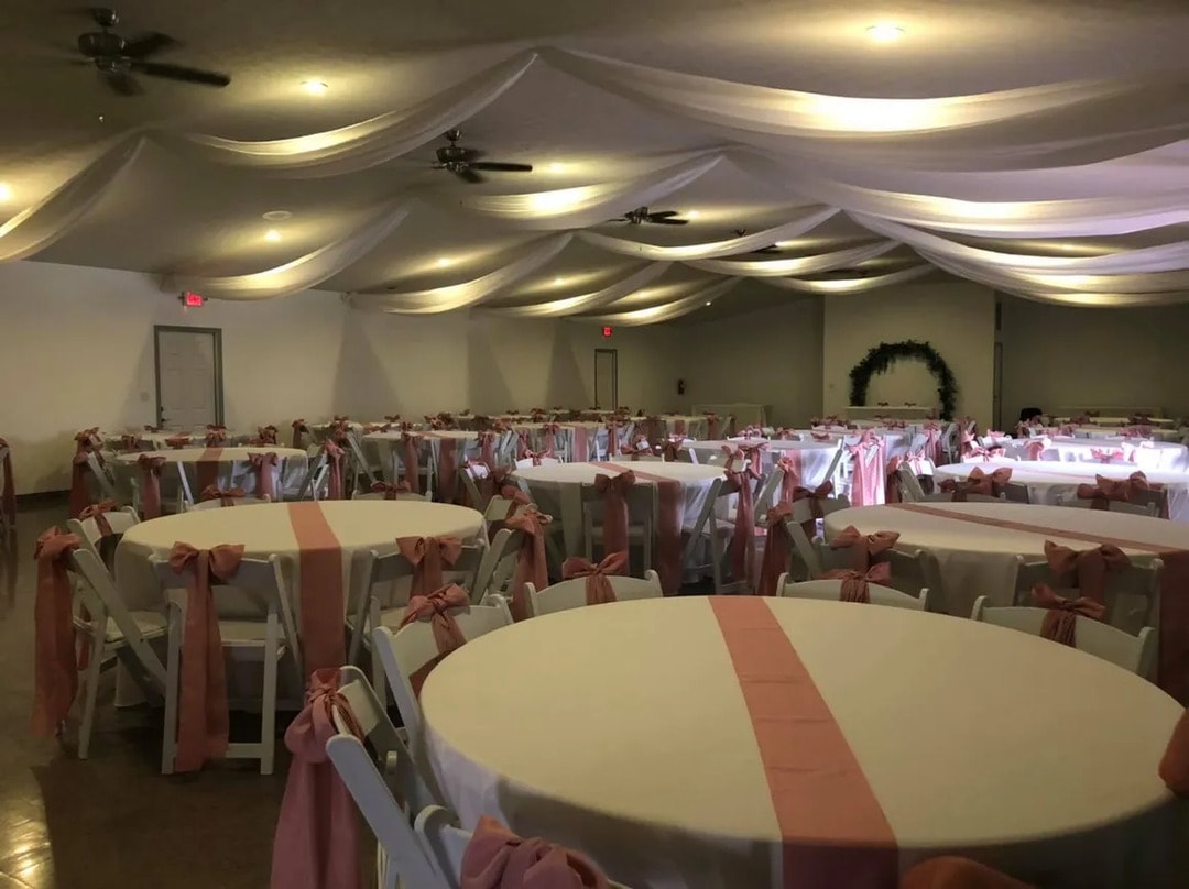 Reception with dusty rose décor